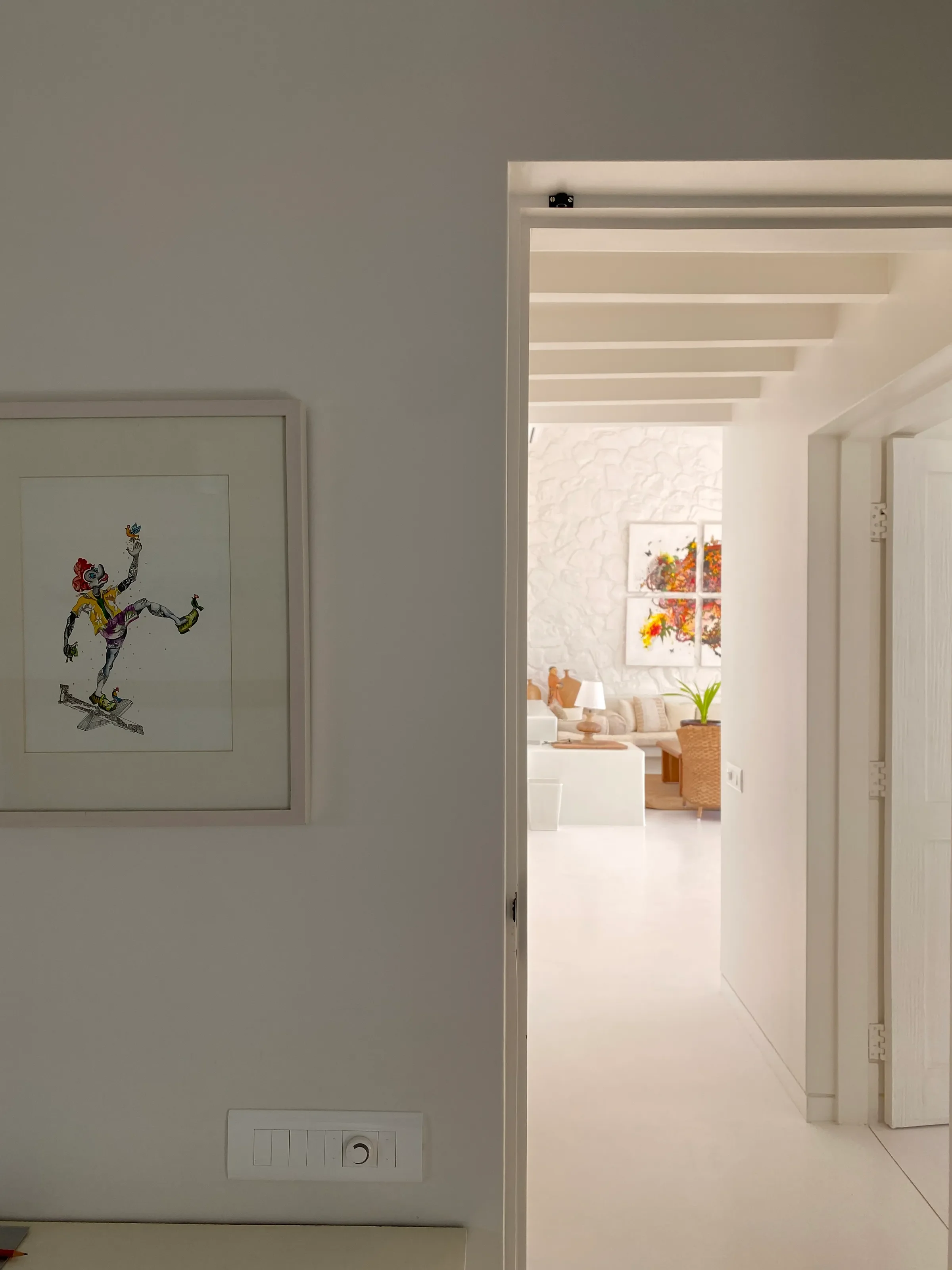 Through the passage to the living room at the Marve beach house